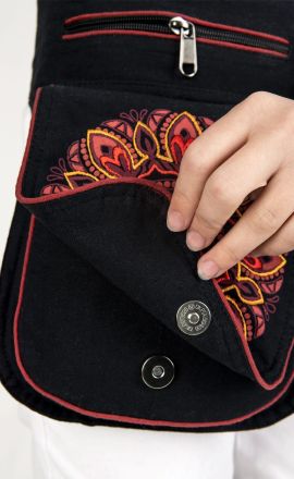 Černo-rubínová ledvinka Michaela Gautam Anila s výšivkou