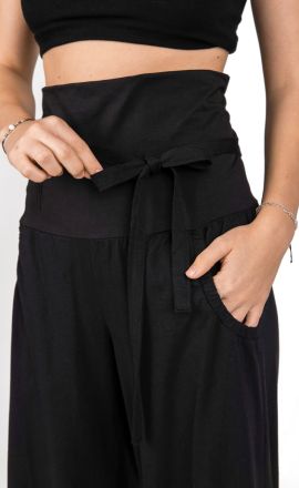 Černé kalhoty Michaela Gautam Cornflower