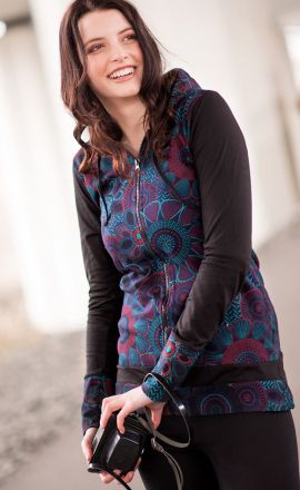 Tmavá mikina Michaela Gautam Bagainca