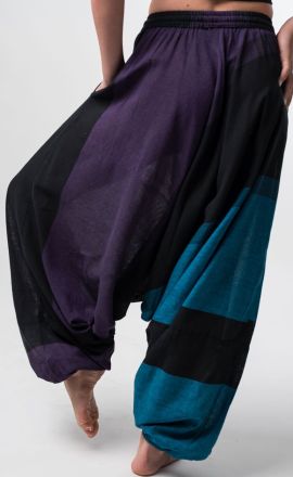 Fialovo-tyrkysové harémky Michaela Gautam Āyata