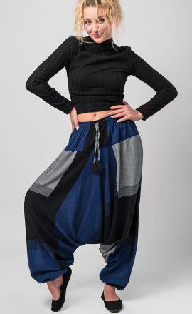 Modro-šedé harémky Michaela Gautam Āyata